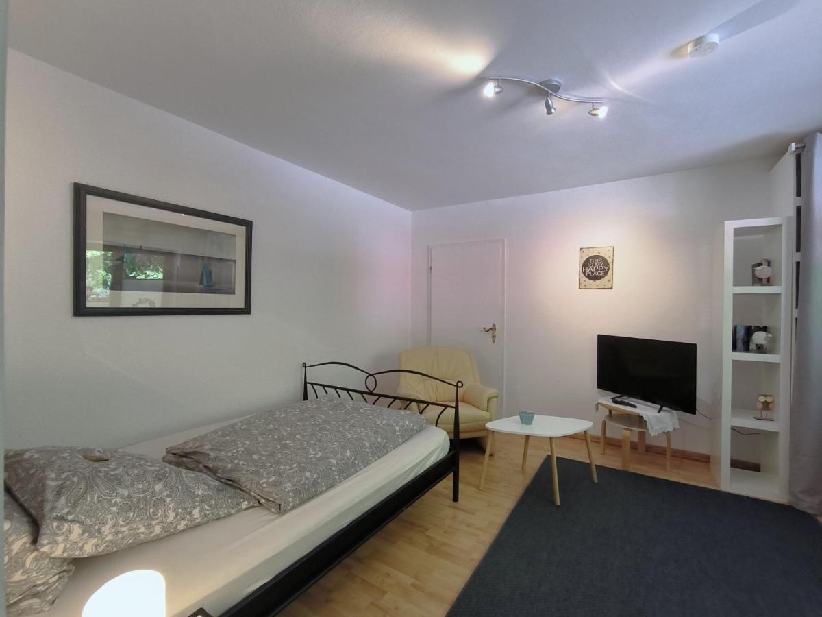 Ferienwohnung Zwischen Den Meeren - Schoene Und Gemuetliche Fewo Mit Garten Dorpstedt Exterior foto