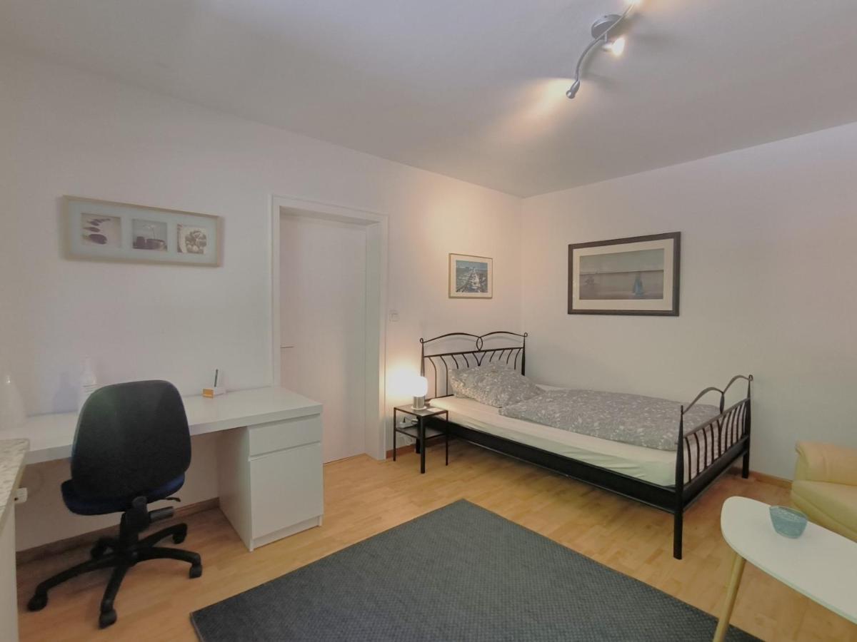 Ferienwohnung Zwischen Den Meeren - Schoene Und Gemuetliche Fewo Mit Garten Dorpstedt Exterior foto