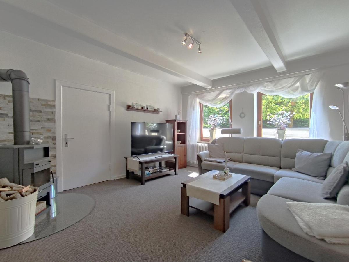 Ferienwohnung Zwischen Den Meeren - Schoene Und Gemuetliche Fewo Mit Garten Dorpstedt Exterior foto
