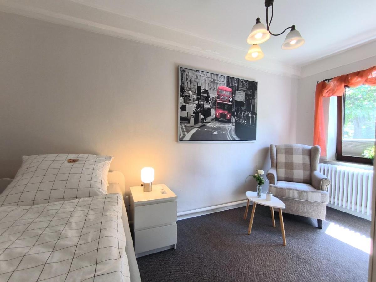 Ferienwohnung Zwischen Den Meeren - Schoene Und Gemuetliche Fewo Mit Garten Dorpstedt Exterior foto